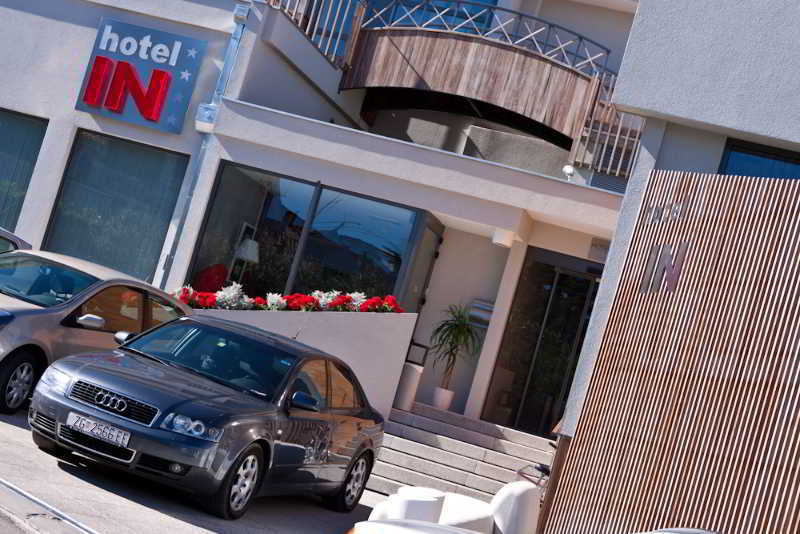 Hotel In Biograd Na Moru Extérieur photo